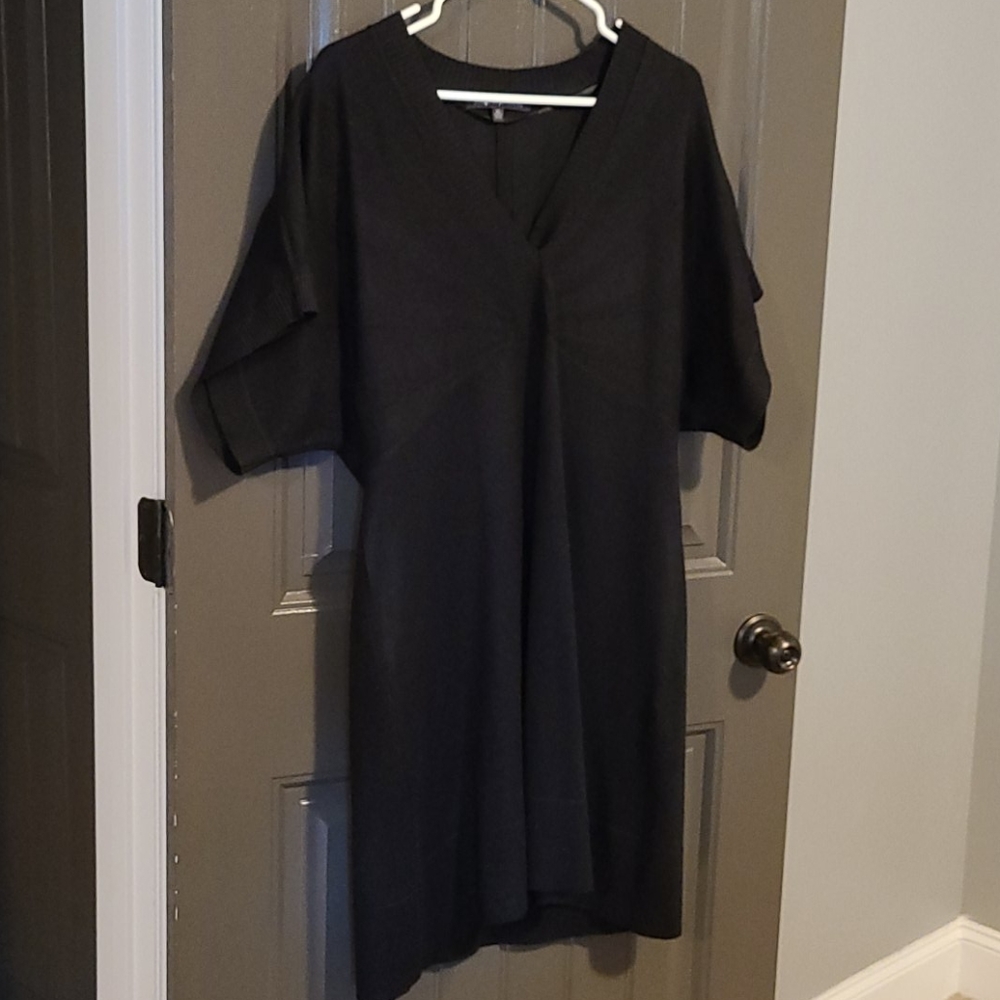Simple black dress 👗